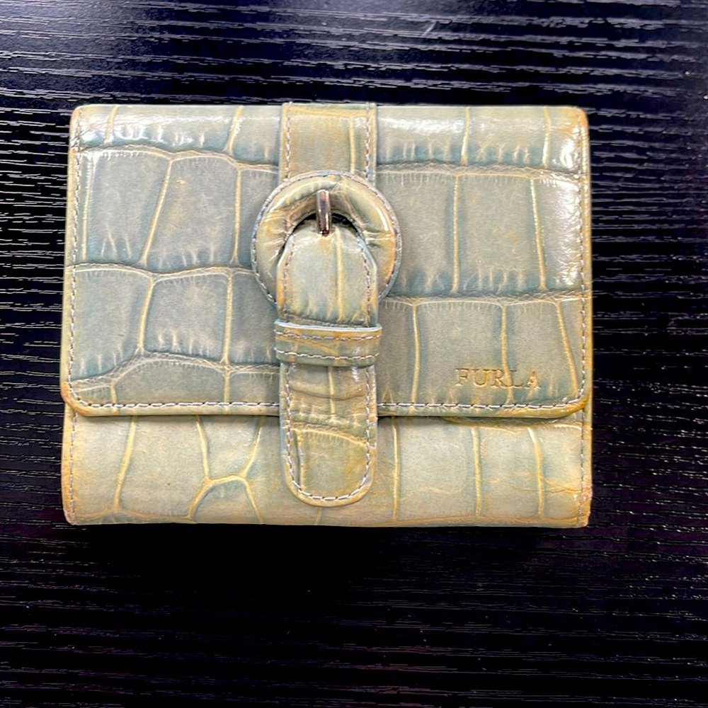 Furla Bifold Snap Croc Embossed Wallet EUC